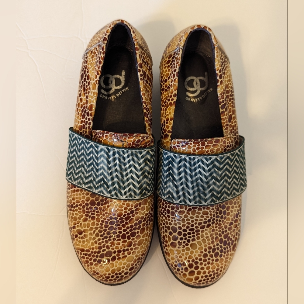 Gravity Defyer slip on women's shoes